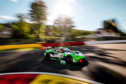Eleven Porsche tackle the world’s largest GT3 event in Spa