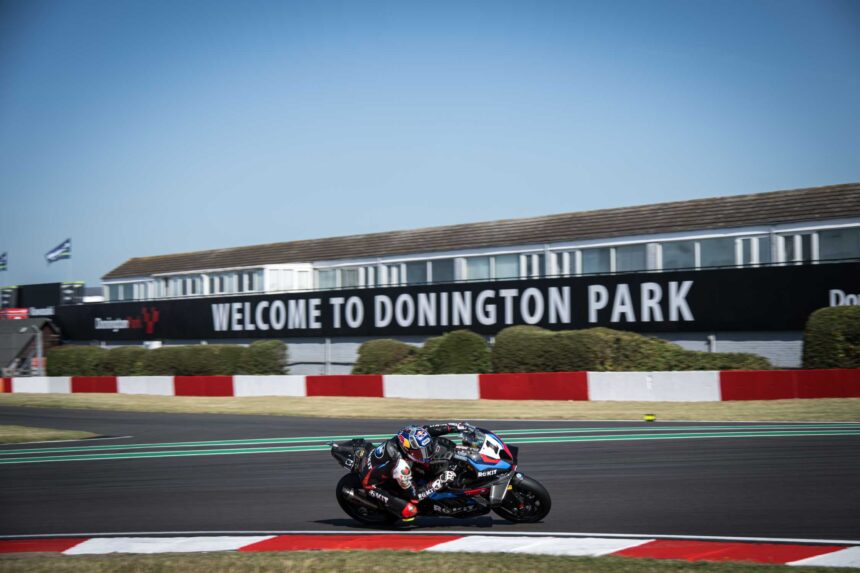 WorldSBK hat-trick at Donington: Toprak Razgatlioglu takes World Championship lead.