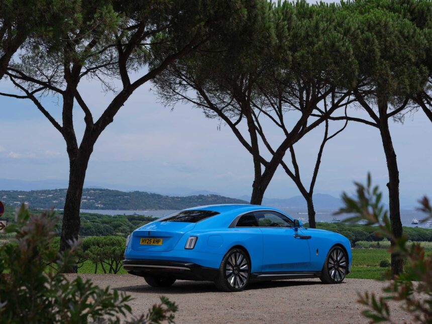 ROLLS-ROYCE IN SAINT-TROPEZ: A SUMMER AT THE RIVIERA’S MOST DISTINGUISHED ADDRESSES