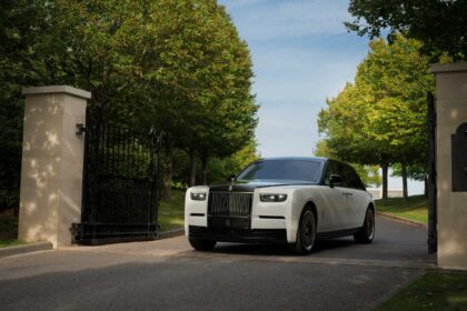 SPECTACULAR, SINGULAR AND DISTINCTLY SUCCESSFUL: ROLLS-ROYCE PRESENTS BESPOKE TRENDS, INNOVATIONS AND ACHIEVEMENTS IN 2025