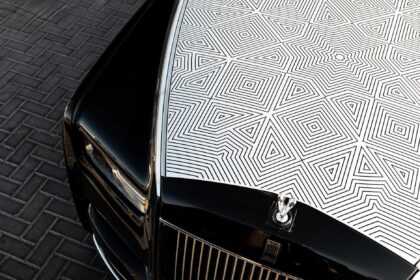ROLLS-ROYCE PHANTOM ARABESQUE: WORLD’S FIRST LASER-ENGRAVED BONNET HONOURS MIDDLE EAST’S ARCHITECTURAL HERITAGE