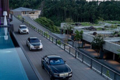 ROLLS-ROYCE CELEBRATES TENTH ANNIVERSARY OF BLACK BADGE: THE TRANSFORMATIVE ALTER EGO