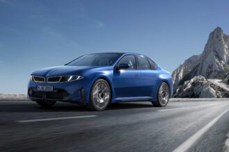 The New BMW i3: An authentic BMW sports sedan for the Neue Klasse era.