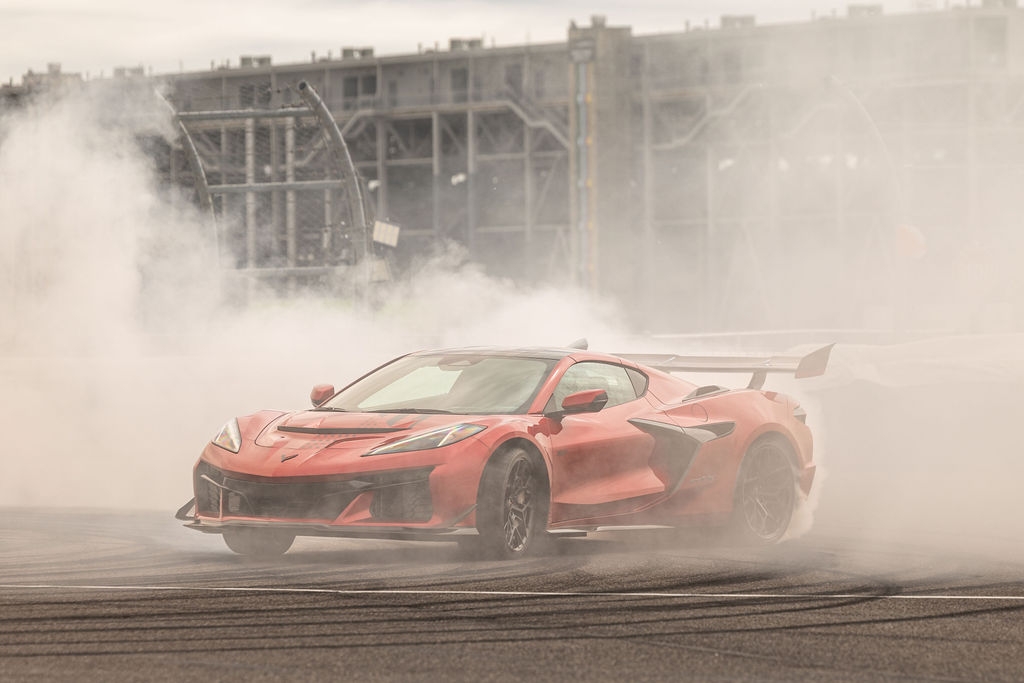 Chevrolet ‘blows out’ 250 candles for America’s birthday at Indianapolis