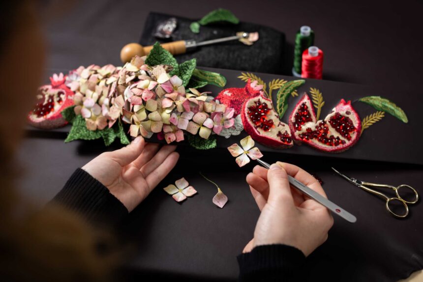 ROLLS-ROYCE INTRODUCES NEW BESPOKE CRAFTS INSPIRED BY FIVE CENTURIES OF DECORATIVE ARTS