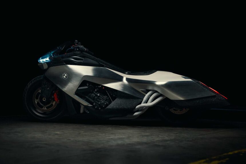 BMW Motorrad presents the BMW Motorrad Vision K18 at the Concorso d'Eleganza Villa d'Este.
