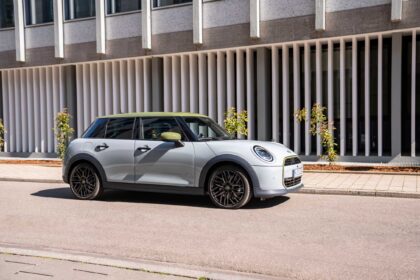 British collaboration, reinterpreted: The MINI Paul Smith Edition.
