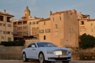 ROLLS-ROYCE RETURNS TO SAINT-TROPEZ FOR AN EXTENDED SUMMER SEASON AT CELEBRATED ADDRESSES
